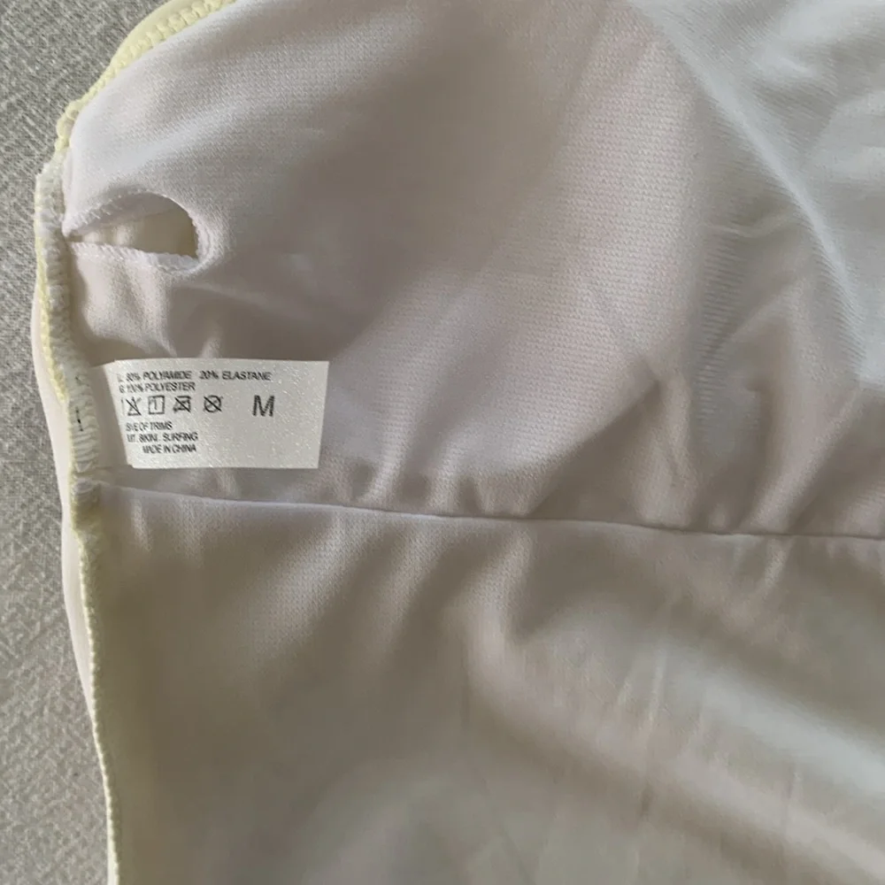 New, Strapless one piece swimsuit with versatile belt/neck tie. Unbranded, lined - Picture 5 of 6